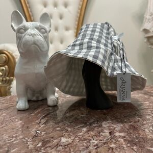 2 way Bucket Hat - NWT